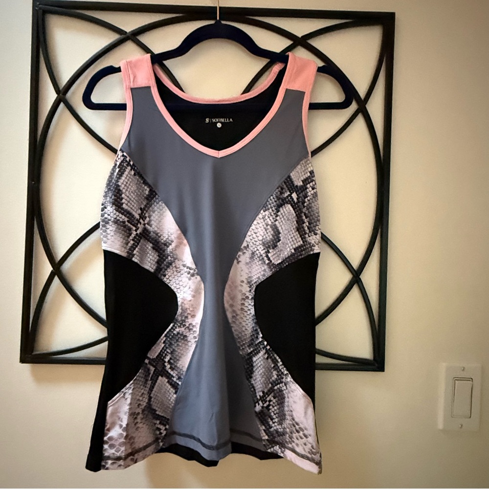 Sofibella Women's Pink and Black Snake Print Top